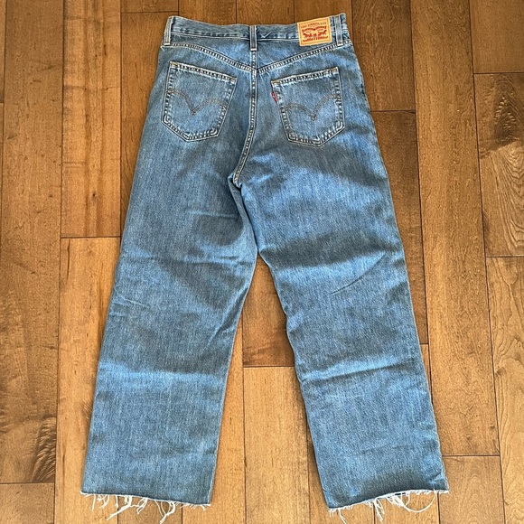 Levi’s Jeans - Picture 3 of 9